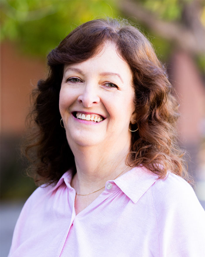 Elizabeth Wold